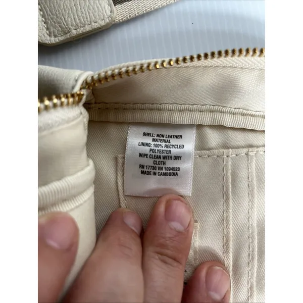 Universal Threads Crossbody Bag Womens Small Light Beige Zip Pockets Adjustable - Image 8