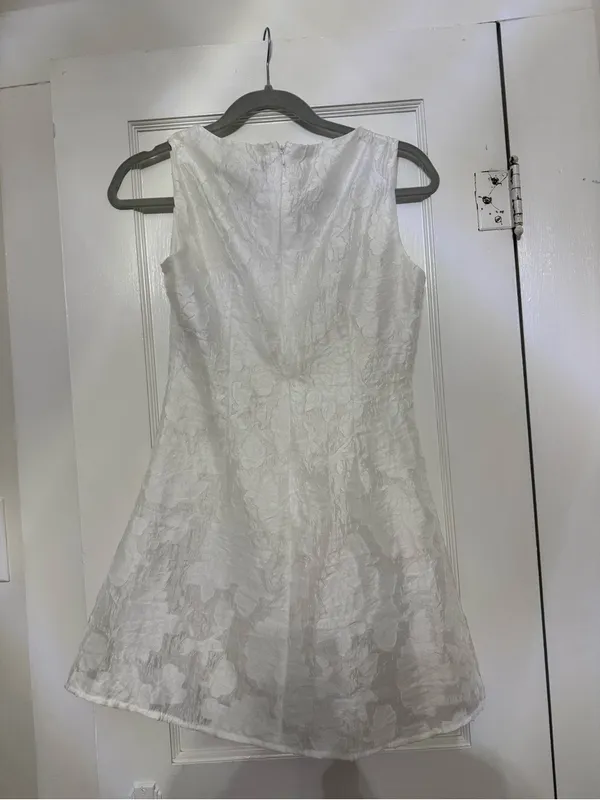 Lulus Sleeveless White Floral Jacquard Fit-and-Flare Dress - Image 2