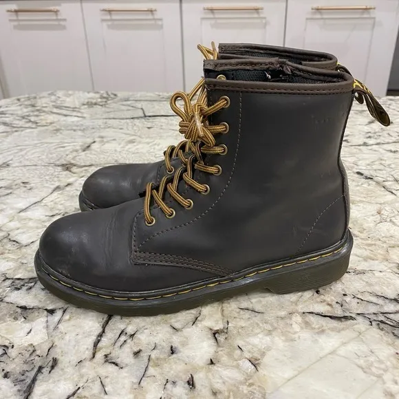 Dr. Martens 1460 Crazy Horse Leather Lace Up Boots Brown‎ - Image 2
