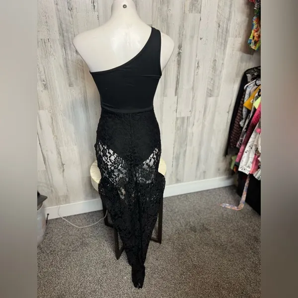 Black One-Shoulder Lace Mesh Maxi Dress • Size S • Evening / Formal / Party - Image 4