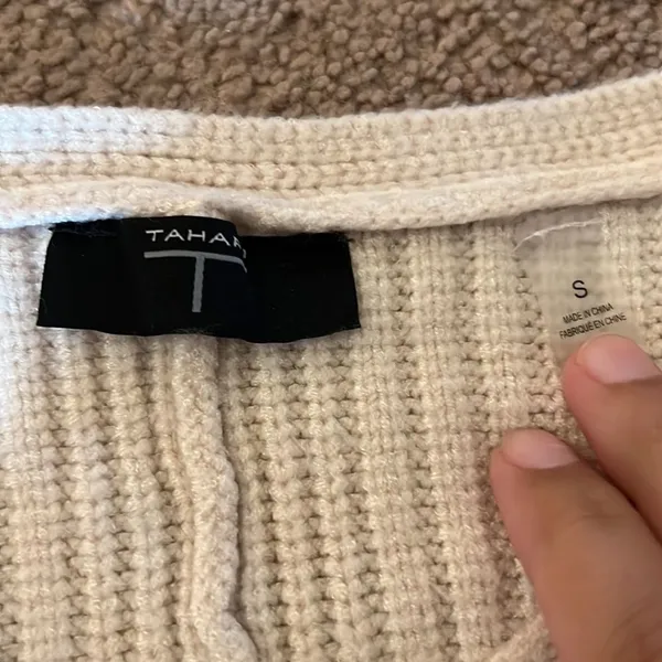 ‎Tahari small cream sweater - Image 6