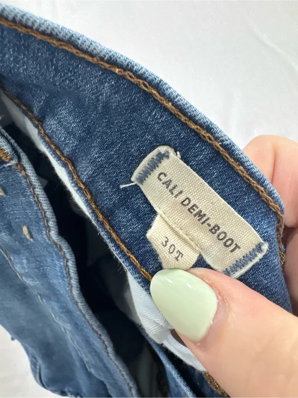 Madewell Cali Demi-Boot Jeans 30T - Image 6