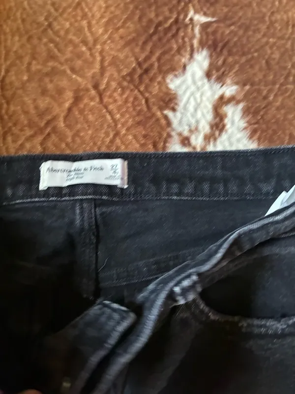 Abercrombie and Fitch the mom high rise size 27/4 S No flaws - Image 4