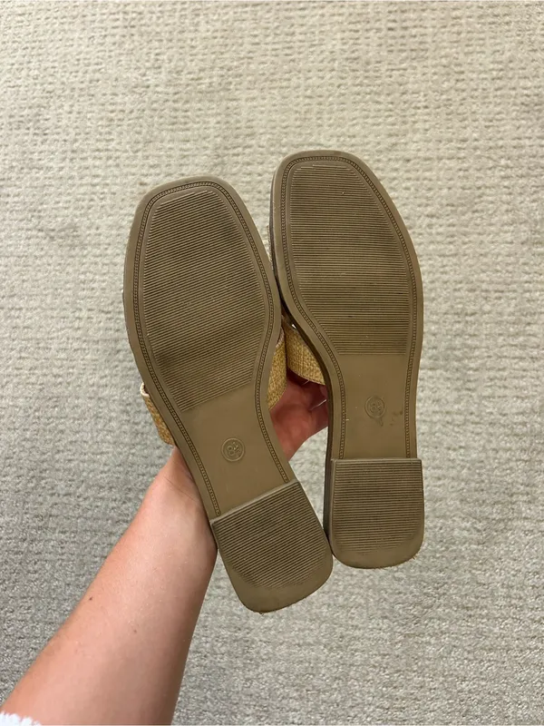 A New Day Woven Tan Slide Sandals for Women Size 8.5 - Image 4