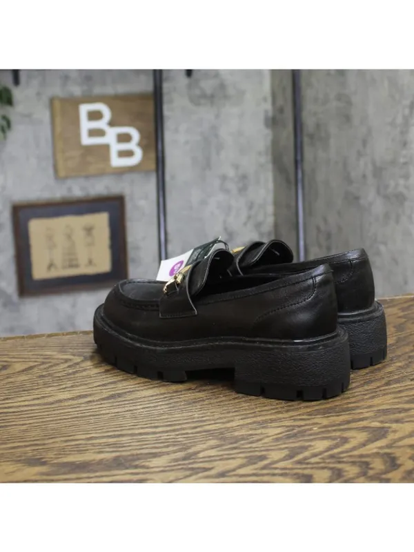 Wild Fable Womens Slip On Platform Loafers Black 5.5M - Image 2