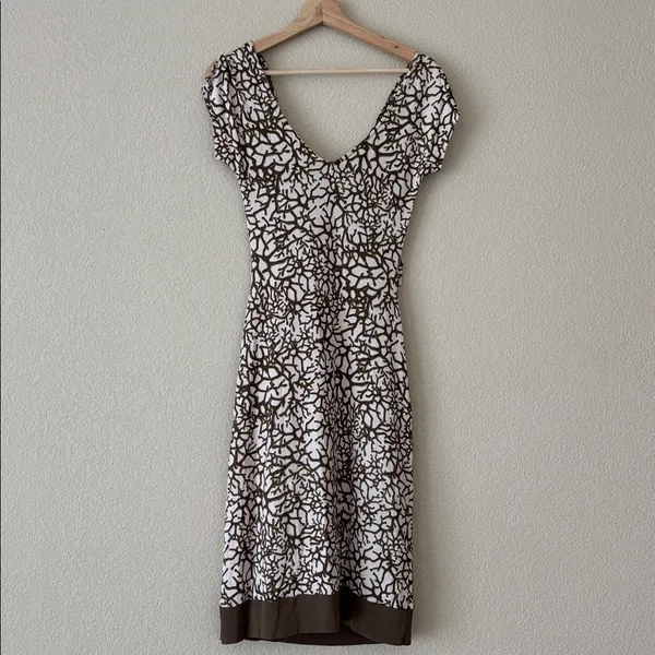 Diane von Furstenberg Silk Wrap Dress,Abstract Print,Flutter Sleeves,Boat Neck - Image 3