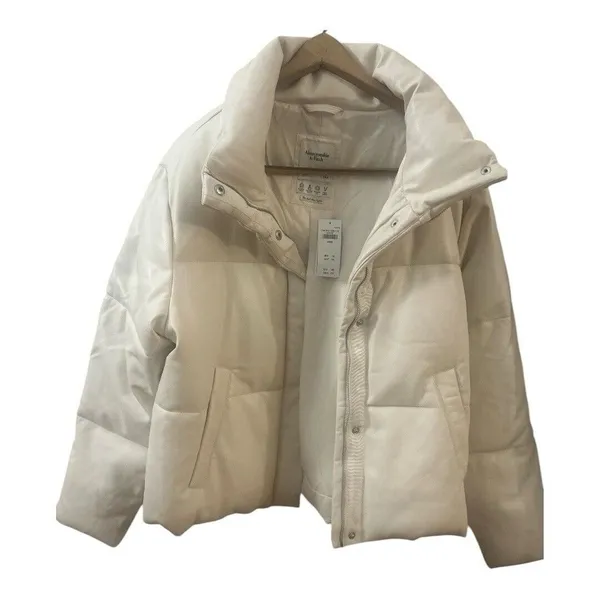 Abercrombie & Fitch Women's Large Cream Vegan Leather Mini Puffer‎ Jacket - Image 3