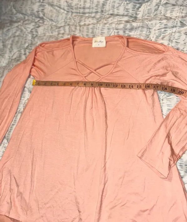 Light Pink / Peach Long-Sleeve Crisscross Neck Tunic Cold Shoulder Top - Image 3