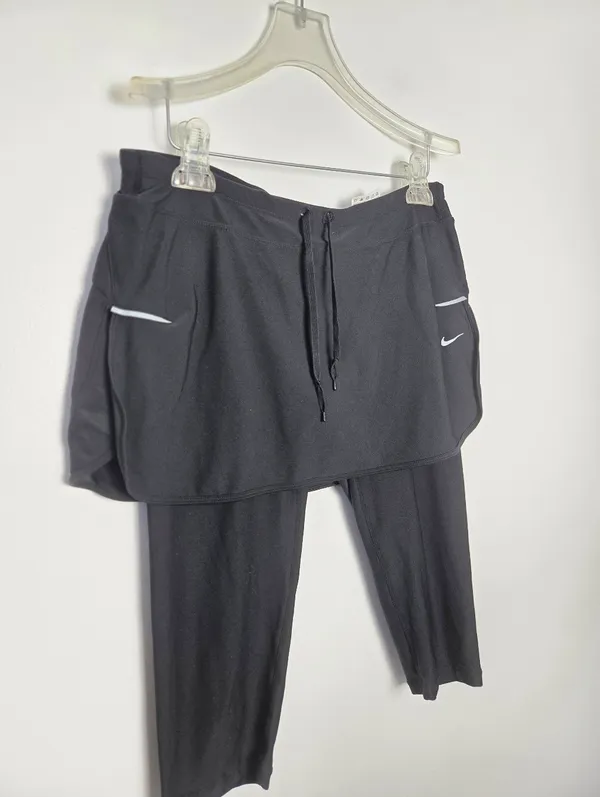 Nike Scapri Skirt Capri Skort Leggings Black Athletic Athleisure Yoga Running M - Image 2