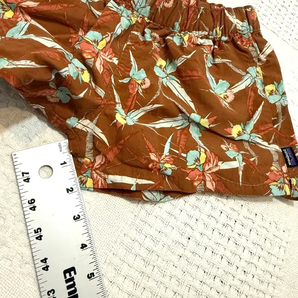 Patagonia XS Barely Baggies active athletic swim shorts SH 3429 - Image 4