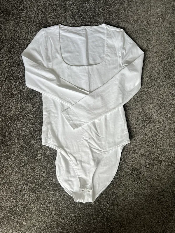 Old Navy Long Sleeve White Bodysuit - Image 3