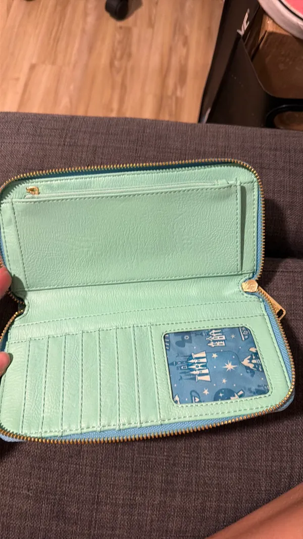 Loungefly Wallet Disney - Image 5