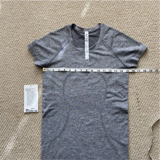 Lululemon Swiftly Tech Short Sleeve 2.0 Crew Shirt Size 6 Slate White Like New - Image 3