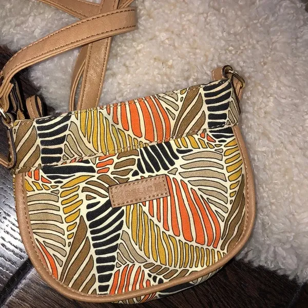 Small Relic crossbody bag - Image 8