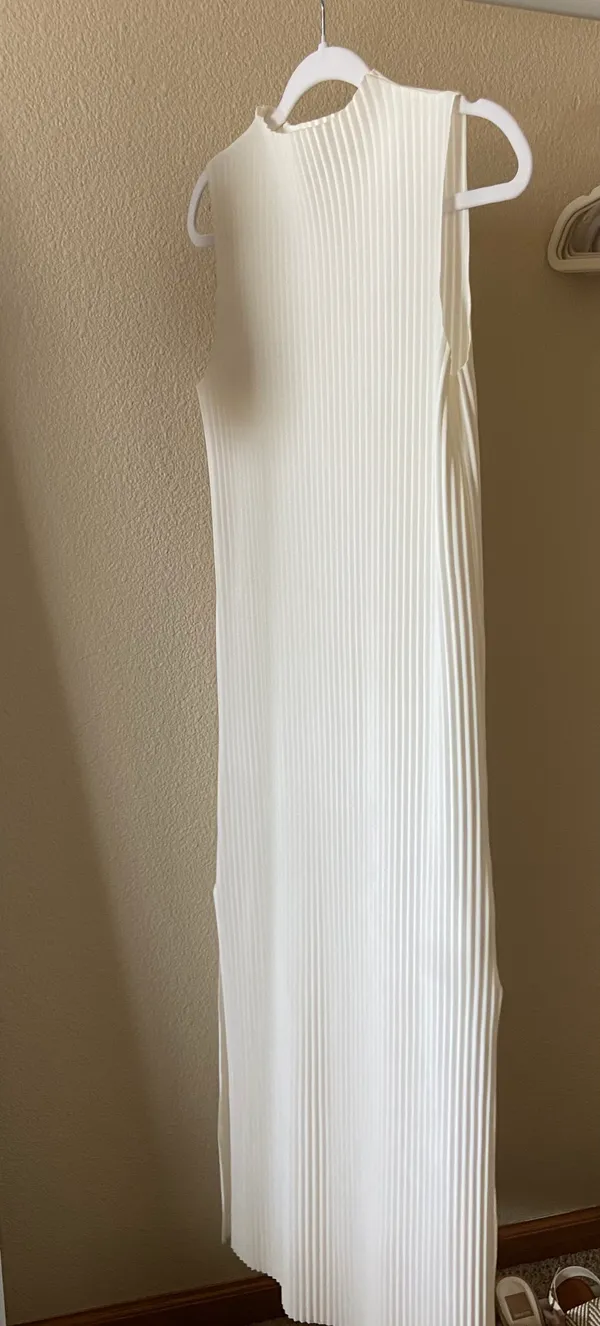 Aritzia Babaton White Midi Dress - Image 2