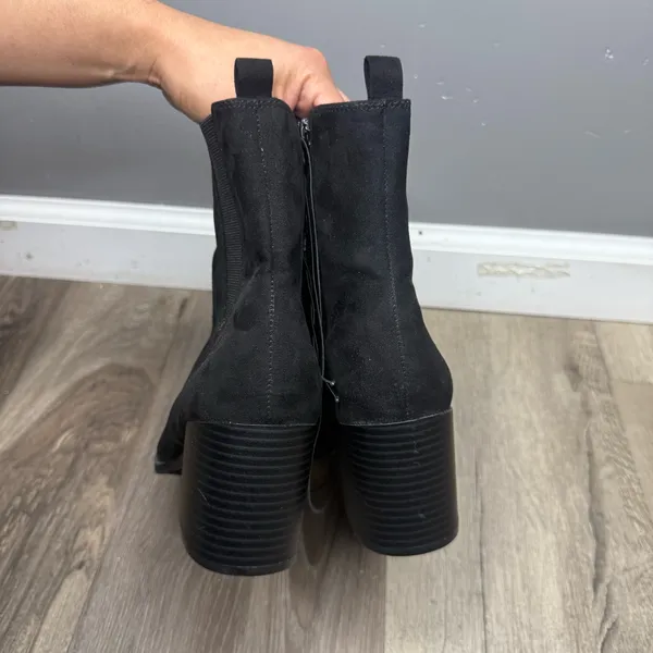 Express Womens Ankle Boots Booties Black Suede Block Heels Pointed Toe Zip Sz 6 - Image 4