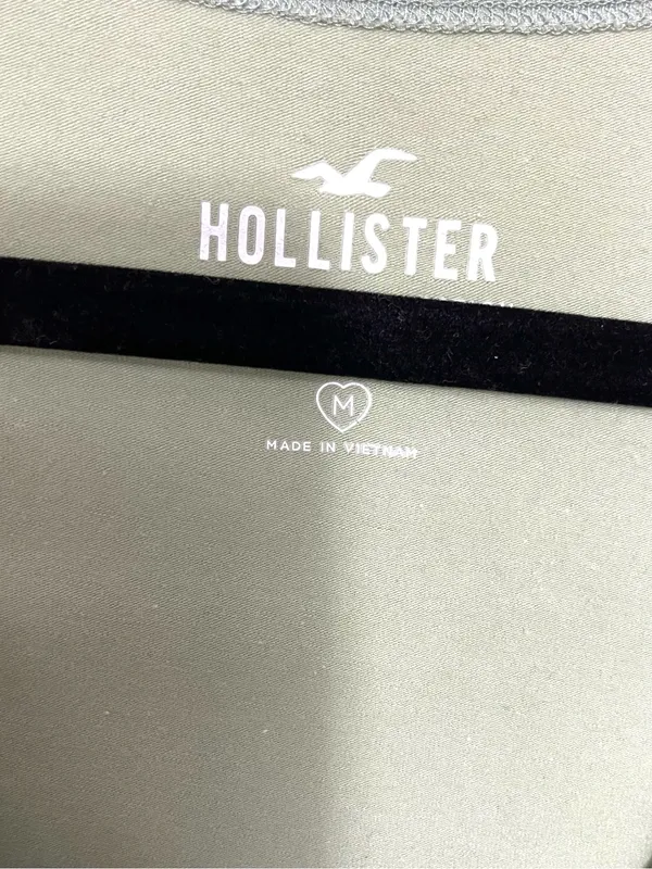 Hollister Sage Green Faux-Wrap Short Sleeve Crop Top - Image 6