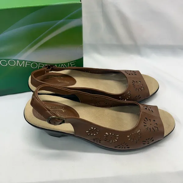 Easy Street Slingback Sandals Die Cut Leather Uppers 9 Kaley Tan‎ Brown New - Image 4