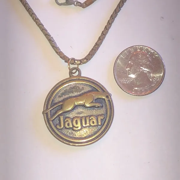 Vintage Jaguar Aged Bronze Tone Pendant Necklace - Image 4
