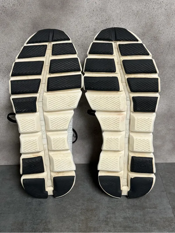 On Running Cloud X Women's White/Black Running Shoes Size 7.5 - Image 16