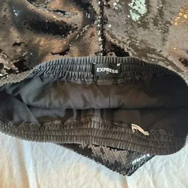 Express sequin jogger pants size medium - Image 3