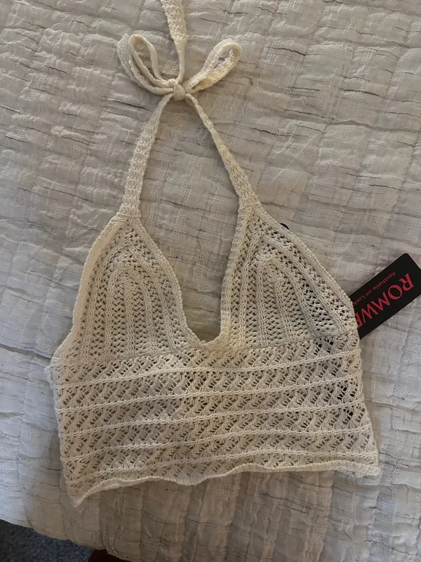 Knit Halter Romwe Top - Image 2