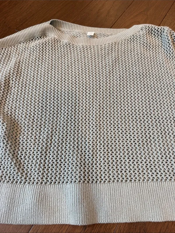 Old Navy Sage Green Open-Knit Crewneck Sweater Size Small - P303 - Image 2