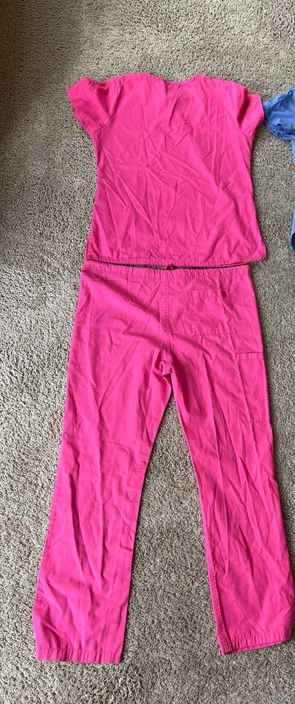 Scrub set Pink - Image 4