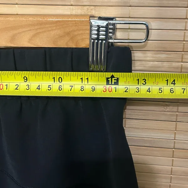 Lululemon Black Woven On The Fly Pull On Skirt Pockets 4 Elastic Waist - Image 7