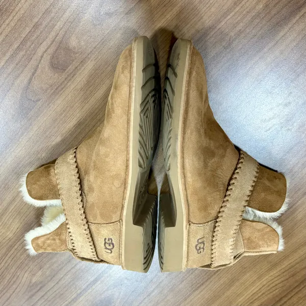 UGG McKay Chestnut Suede Shearling Ankle Boots Booties Women’s Size 9 EUC - Image 8