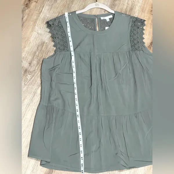 DR2 Olive Green Sleeveless Top with Lace and Ruffle Size 1X - Image 8