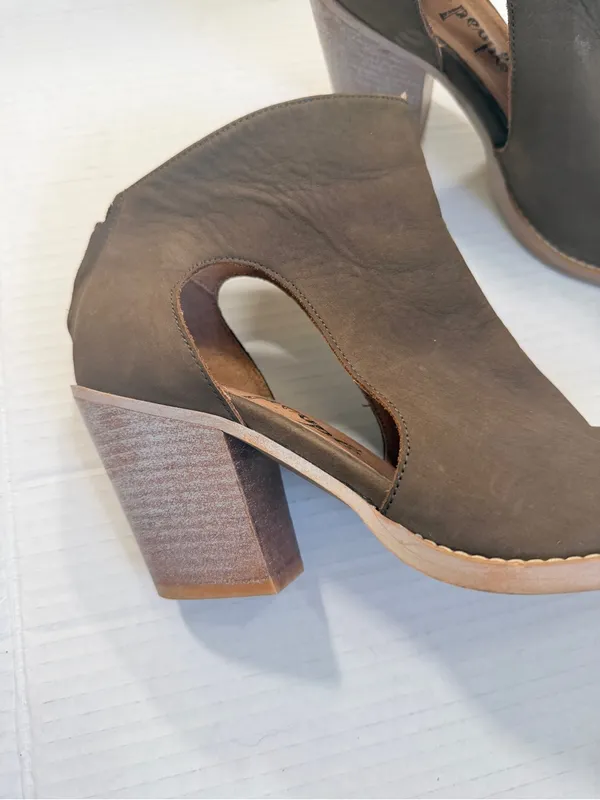 Free People Brown Leather Ankle Boots Womens 7 Boho Side Cut Out Western Booties - Image 10