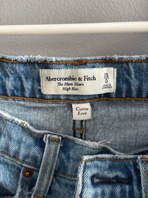 Abercrombie & Fitch Jean Shorts - Image 3