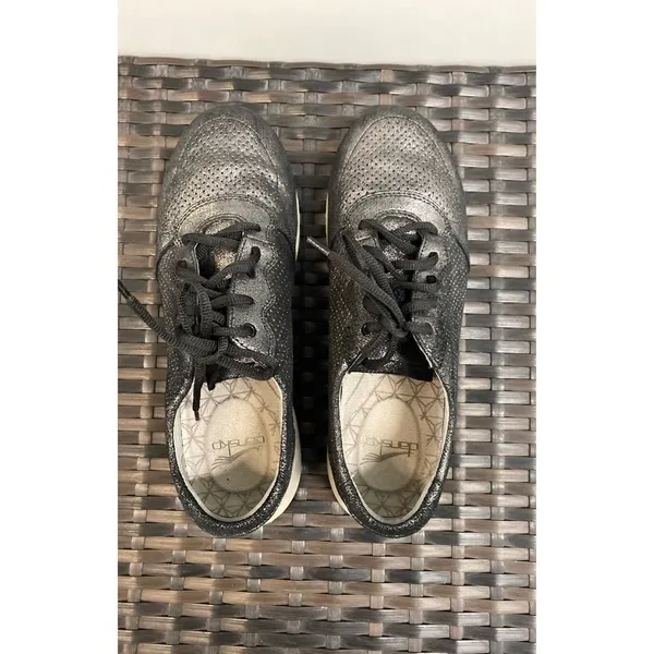 Dansko sneakers size 38 - Image 3