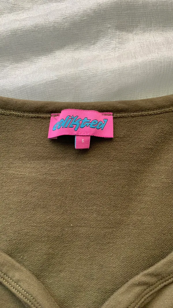 Edikted Green Long Sleeve Crop Top - Image 2