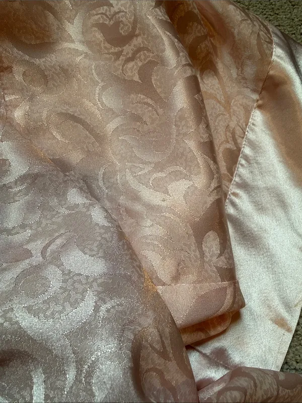 Vintage Victoria’s Secret pink silk Feel robe sz XL - Image 6