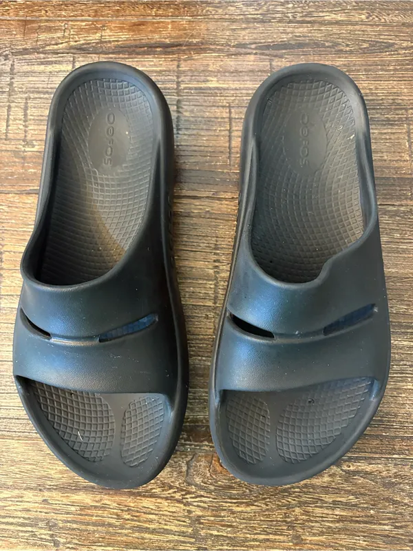 OOFOS OOahh Recovery Slide Sandals Women 7 Black Arch Support OOfoam - Image 2
