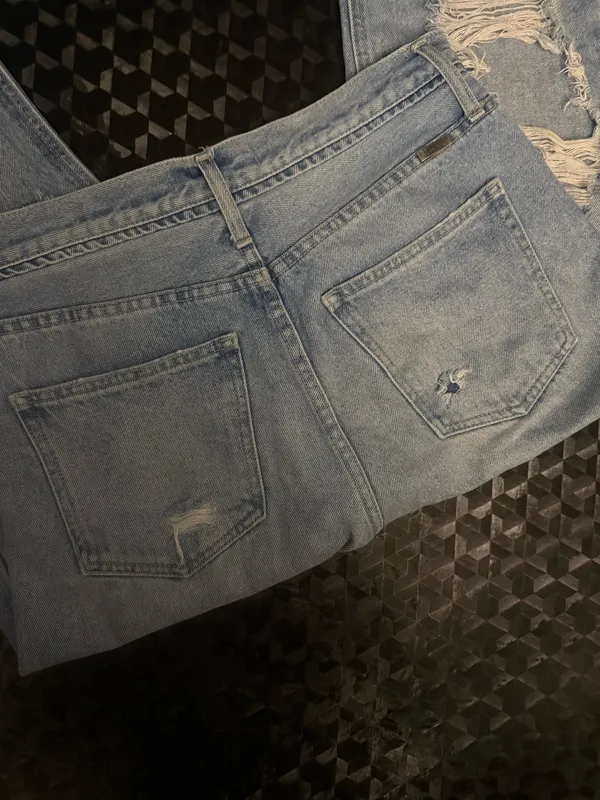 {KANCAN} Distressed Cropped Straight Leg Jeans - Image 5