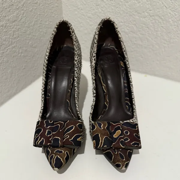 Tory Burch Cleo Tweed and Silk Bow High Heel Pump Brown Navy Leopard Size 7 - Image 2