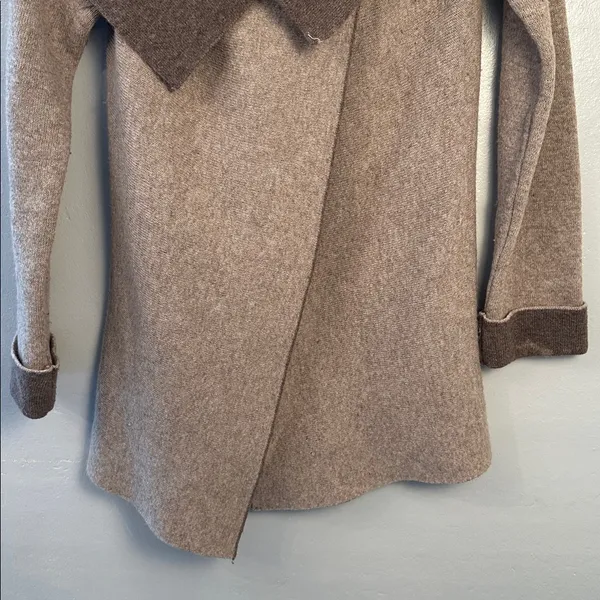 Beautiful Chiaramente Wool Blend Sweater Sz Medium Made in Italy - Image 5