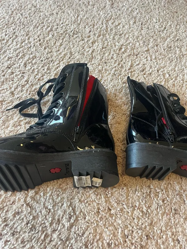 Black combat boots Size 6.5 - Image 3