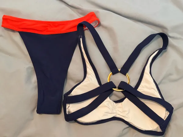 Cupshe Bikini Set - Image 2