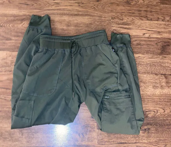 Grey’s Anatomy Scrub Set - Image 3
