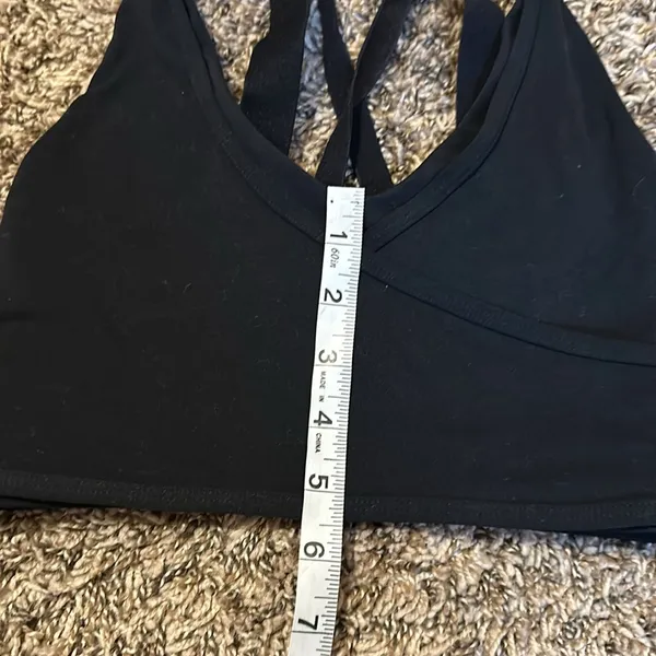 Gymshark Black Sports Bra Crossed Back Strap Small - Image 3