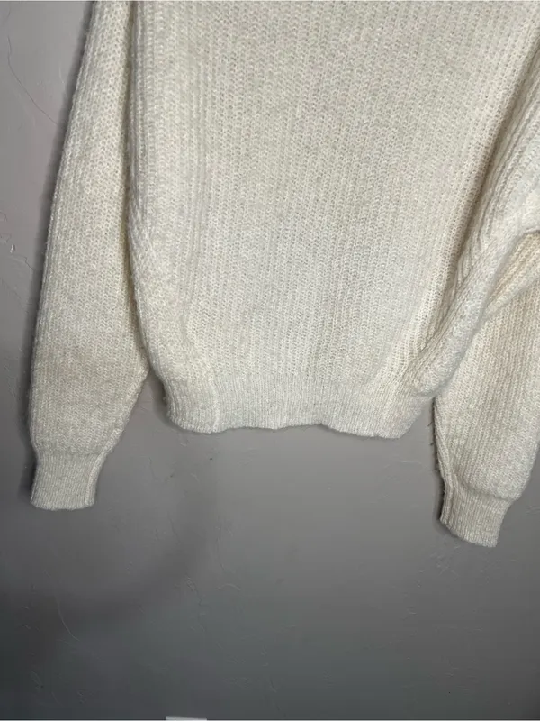 Reformation Alpaca Blend Ivory Neutral Chic Fuzzy Knit Crewneck‎ Sweater - Image 10