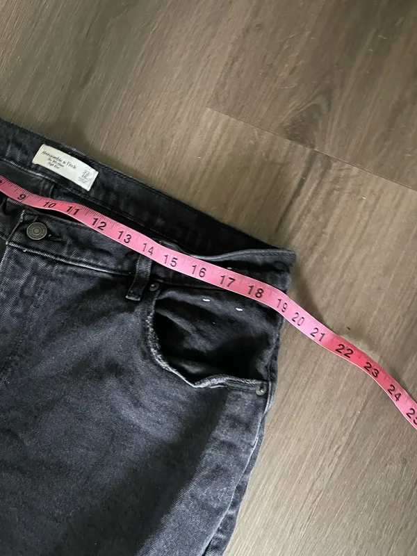 Abercrombie & Fitch The 80’s Mom High Rise Black Jeans - Image 7