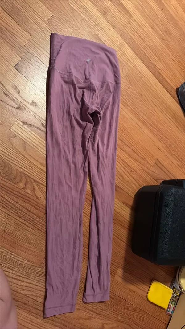 Lululemon Leggings pink ribbed  - Image 3