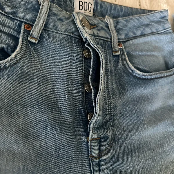 BDG Women's Straight Jeans in Light Blue - Image 2