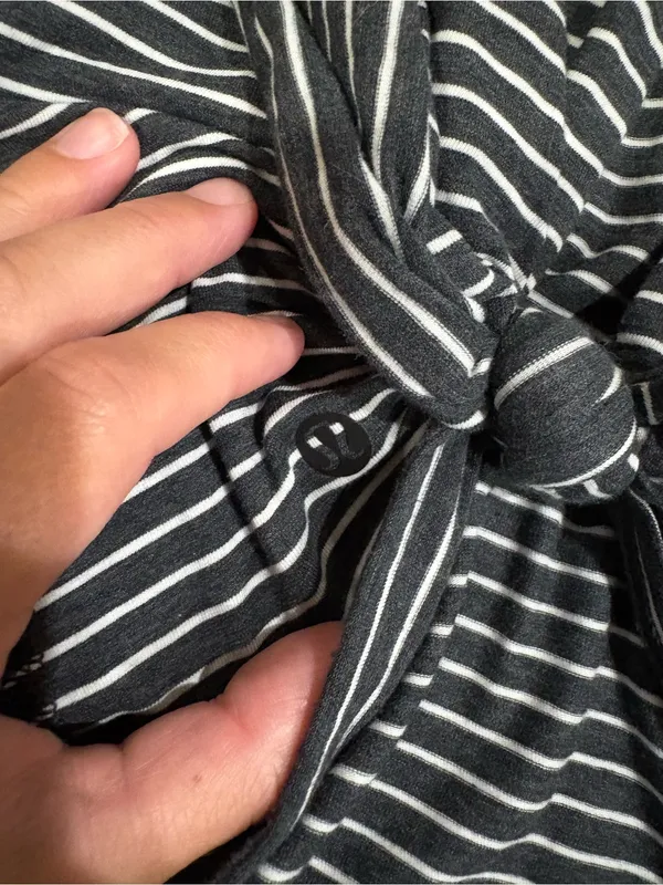lululemon athletica Black and White Striped Sleeveless Midi Top - Image 3