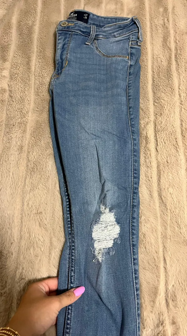 Hollister Jeans - Image 3